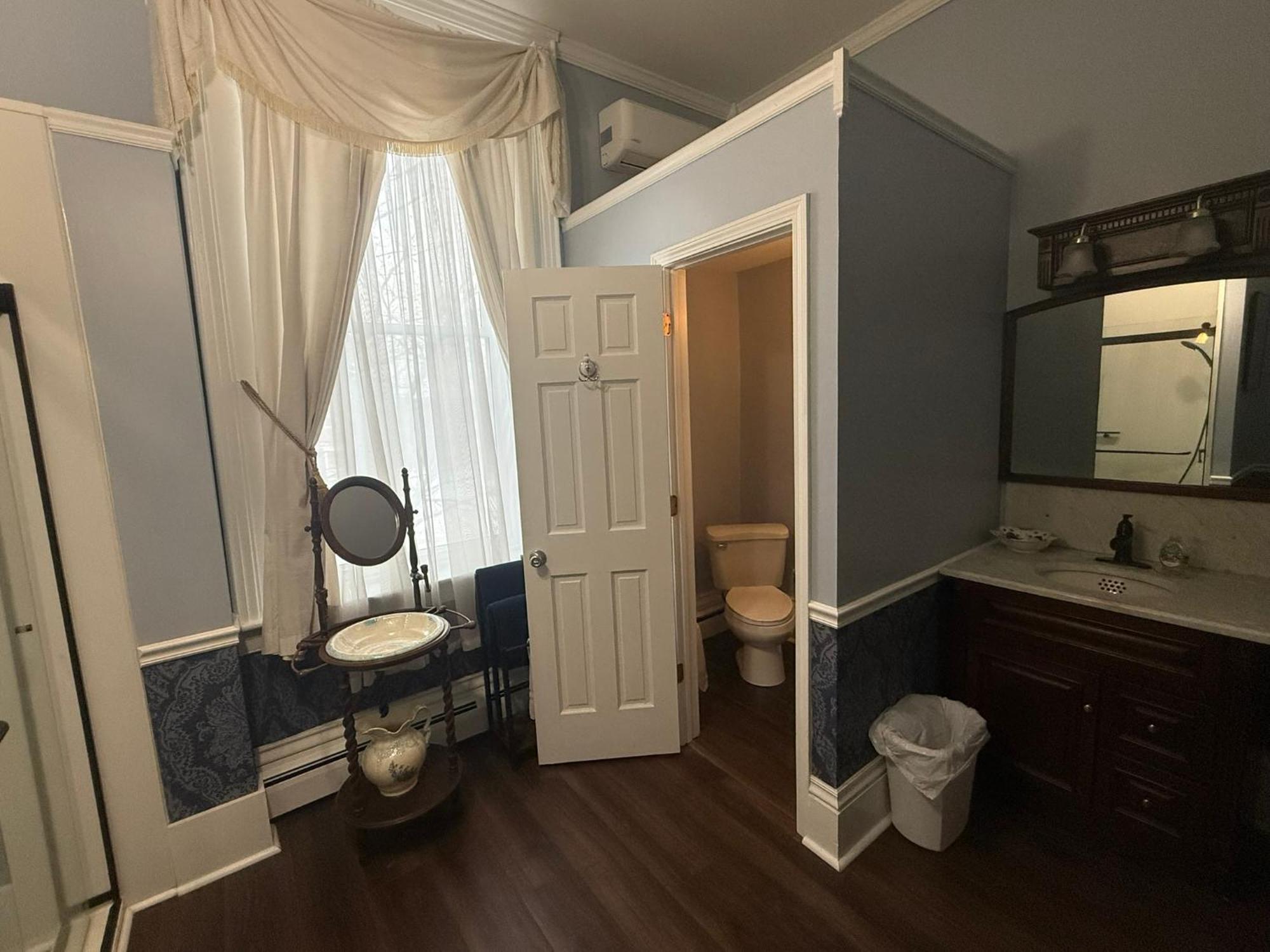 The Gridley Inn B&B ウォータールー エクステリア 写真