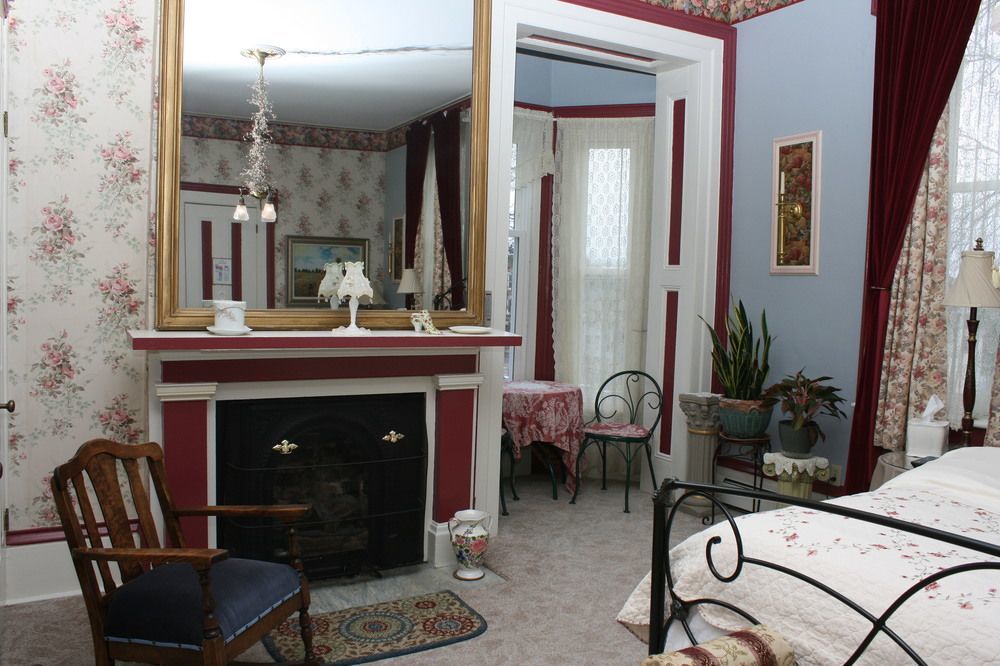 The Gridley Inn B&B ウォータールー エクステリア 写真